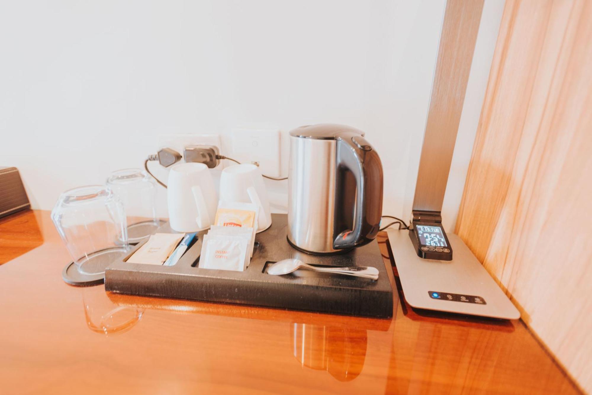 Surestay Plus Hotel By Best Western Ac Luxe Angeles City Екстериор снимка