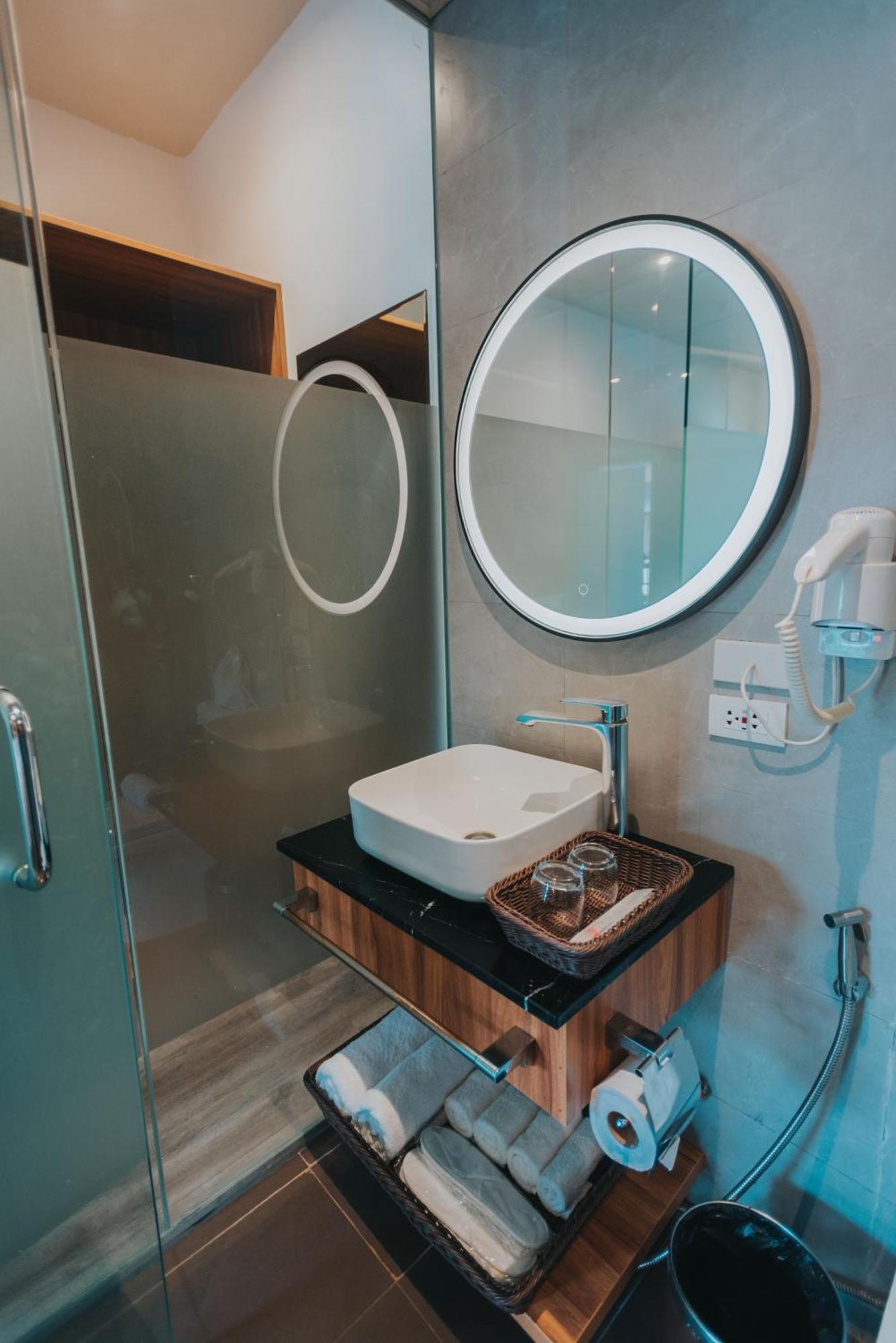 Surestay Plus Hotel By Best Western Ac Luxe Angeles City Екстериор снимка