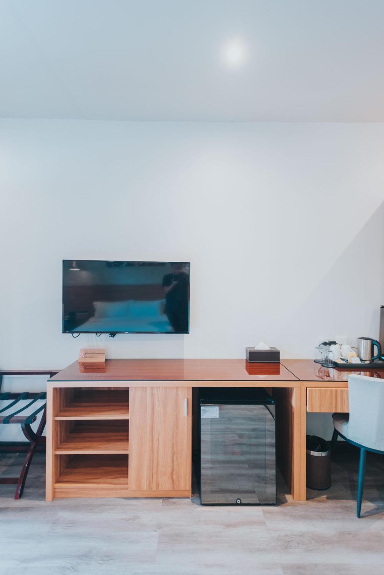 Surestay Plus Hotel By Best Western Ac Luxe Angeles City Екстериор снимка