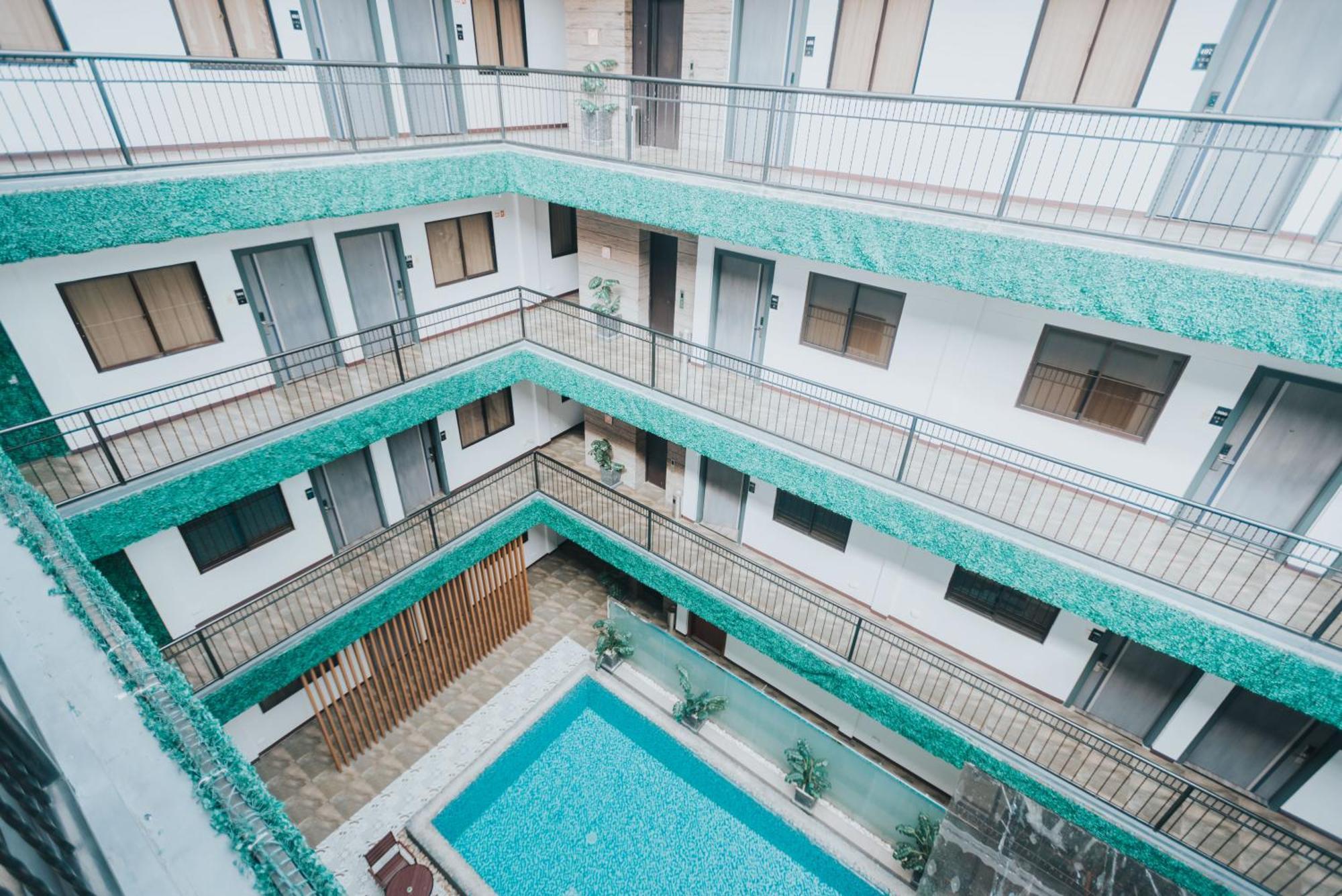 Surestay Plus Hotel By Best Western Ac Luxe Angeles City Екстериор снимка